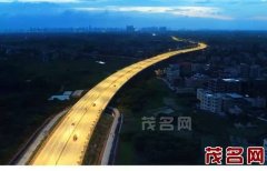 <strong>了海尾堆积22年达33万吨的垃圾堆放场</strong>